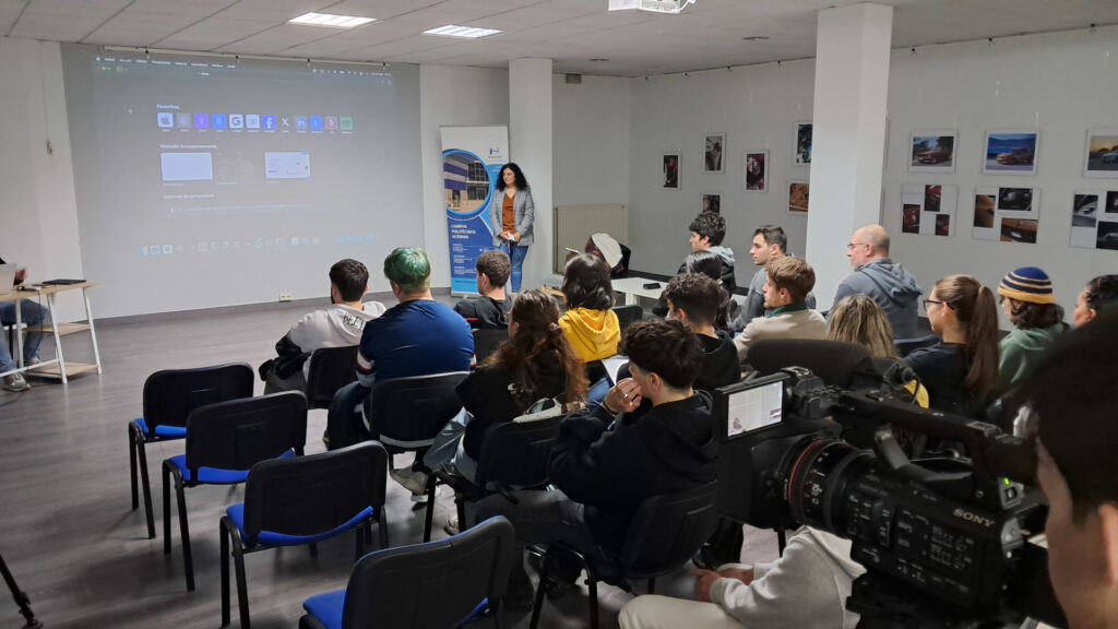 Sala EXPO para presentaciones y videopodcast