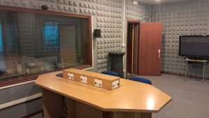 Sala Radio 2, doblaje, podcast y videopodcast