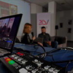 Sala EXPO para exposiciones y video podcast cuadrada